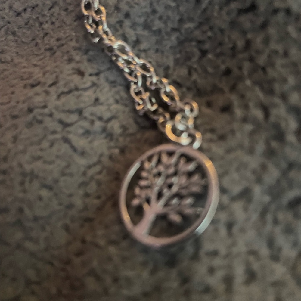 Two necklaces - Picture 5 of 5
